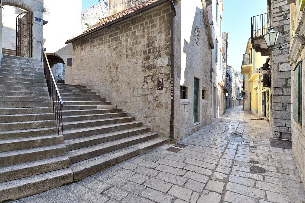Apartments Mirabella Omiš Exterior foto